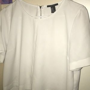 Forever 21”white crop top